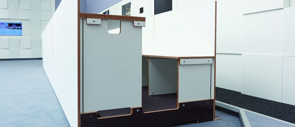 flexible Konstruktion, mobiler Elferratstisch