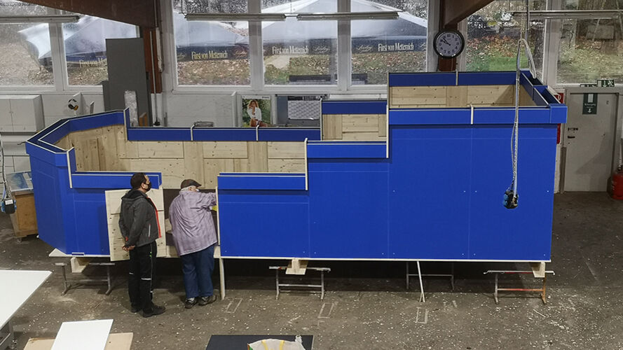 Produktion Fastnachtswagen, Carneval Club Wiesbaden, Schreinerei, Isingermerz