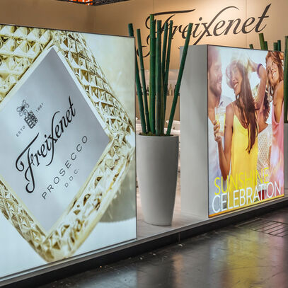 Leuchtwände, Freixenet, Werbetechnik