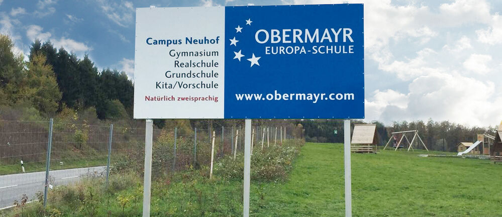Obermayr Schule, Campus Taunusstein Neuhof, Digifant, Werbetechnik, Schilder, Werbetafel