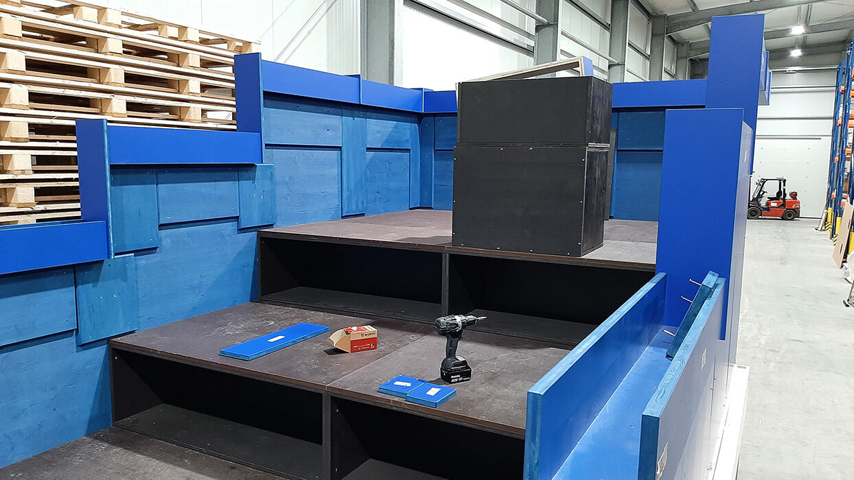 Produktion Fastnachtswagen, Carneval Club Wiesbaden, Schreinerei, Isingermerz