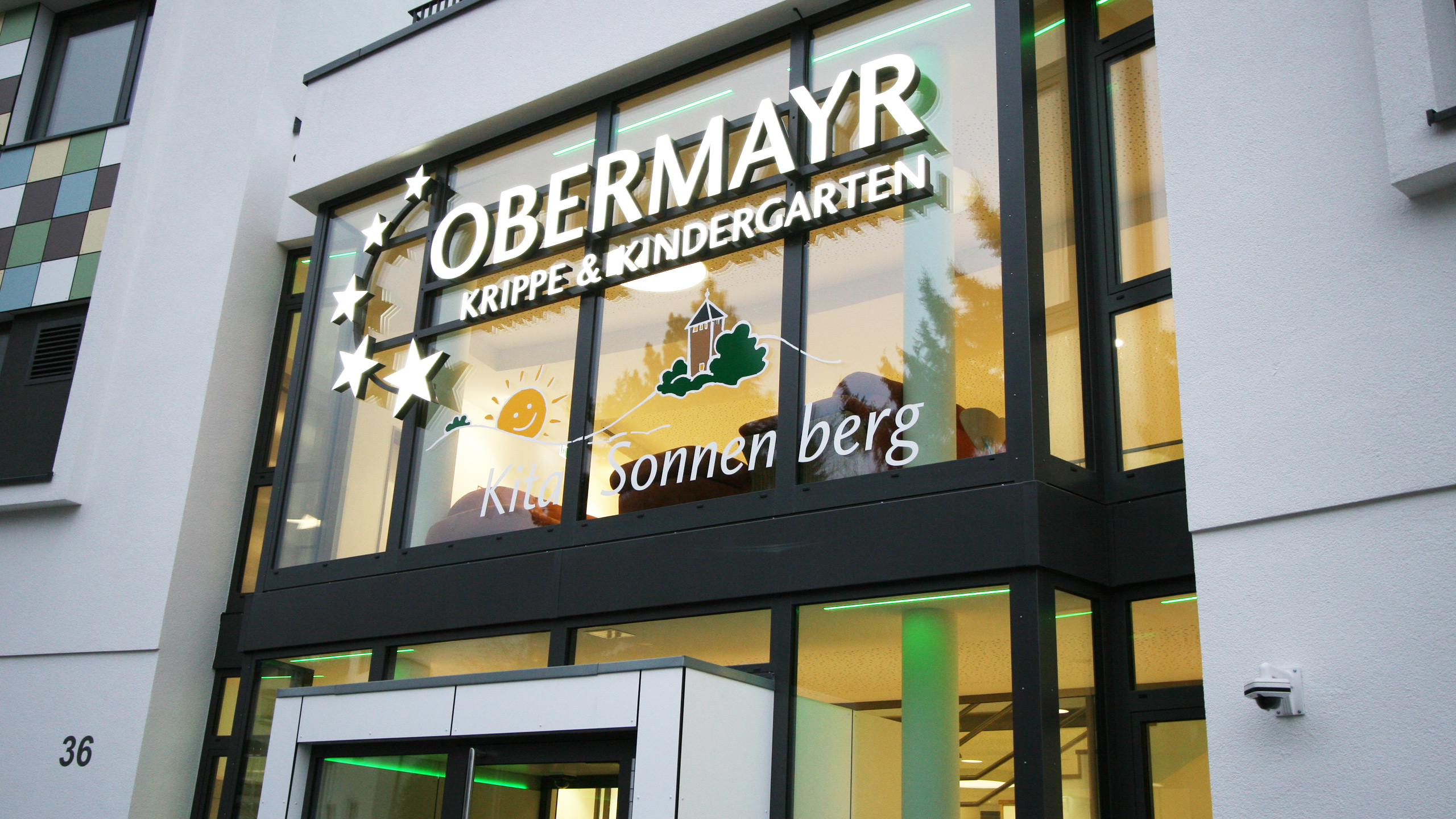 Gebäudebeschriftung Obermayr